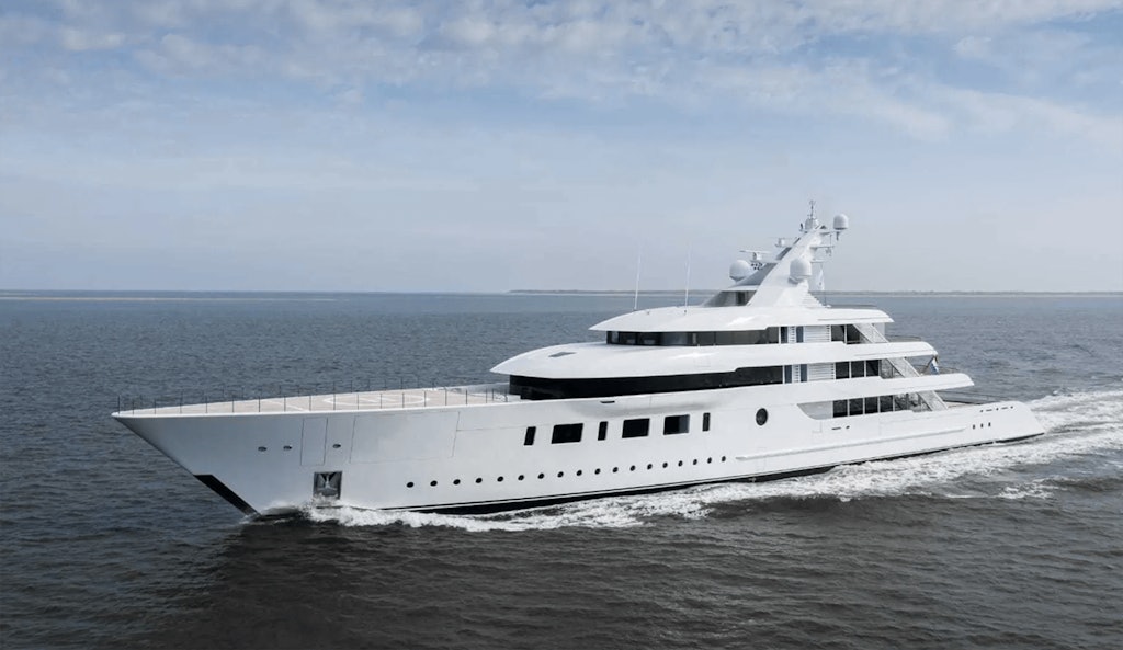 94m FEADSHIP M_Y BLISS (c) Feadship