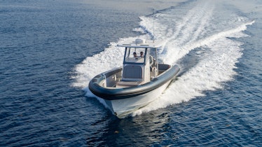 Ocean-1-Rogue-370-tender-23