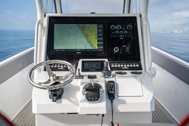 Ocean-1-Rogue-370-tender-37