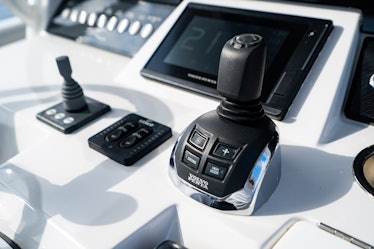 Ocean-1-Rogue-370-tender-39