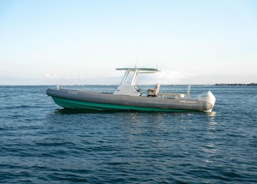 Ocean-1-Yachts-Shadow-300-Surge-1